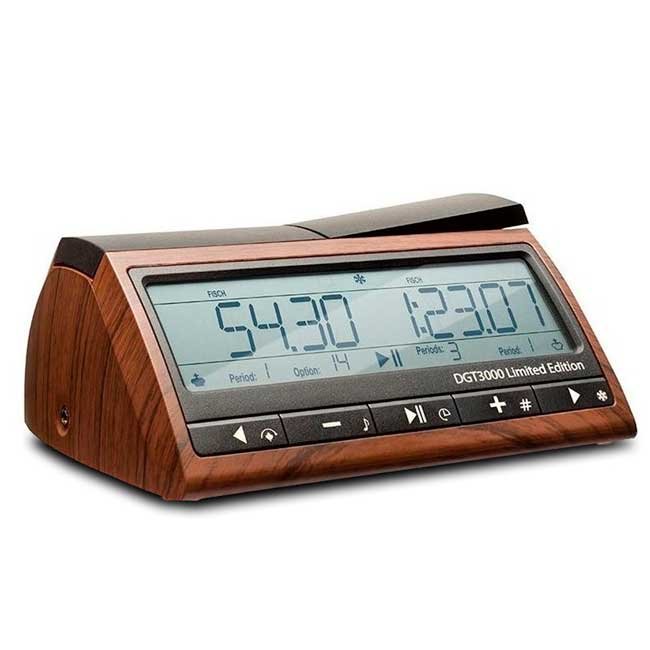 Reloj de Ajedrez DGT 3000 Edición Limitada con diseño imitación madera, compatible con tableros electrónicos y aprobado por FIDE